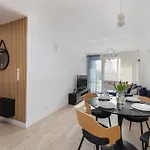 Downtown Chic By Bookinghost Apartment *