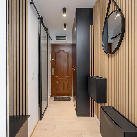 Downtown Chic By Bookinghost Lägenhet *