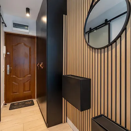 Апартаменты Downtown Chic By Bookinghost *